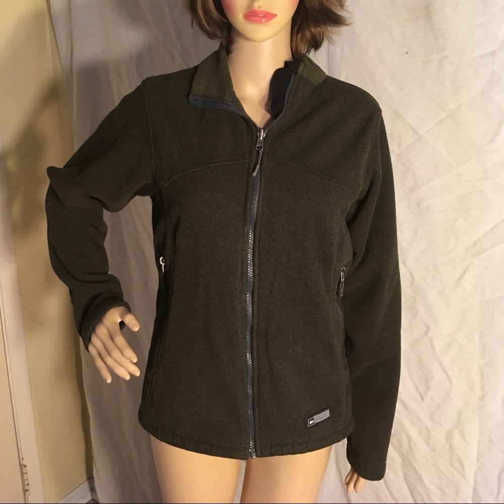 EUC Recreational Equipment Inc. jacket with zippered pockets - Picture 2 of 4